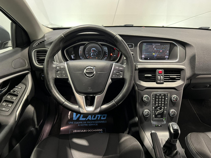Photo 16 de l'offre de VOLVO V40 D2 120 ch Business à 11490€ chez VL Auto