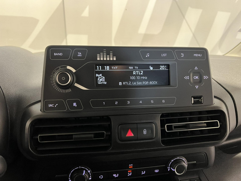 Photo 13 de l'offre de CITROEN BERLINGO Taille XL BlueHDi 100 S&S BVM Live 7 Places à 13990€ chez VL Auto