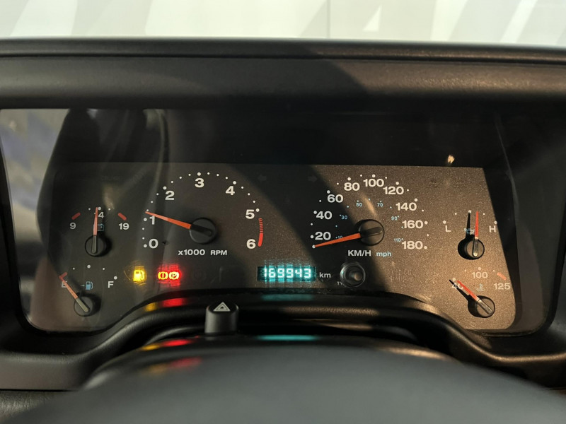 Photo 11 de l'offre de JEEP WRANGLER 2.4L SE à 14990€ chez VL Auto