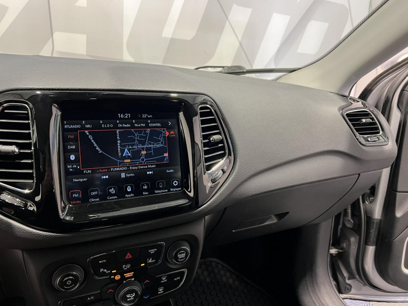 Photo 12 de l'offre de JEEP COMPASS 1.4 I MultiAir II 140 ch BVM6 Limited à 16490€ chez VL Auto