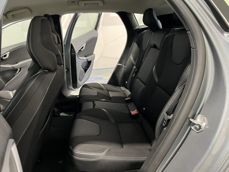 Photo 9 de l'offre de VOLVO V40 D2 120 ch Business à 11490€ chez VL Auto
