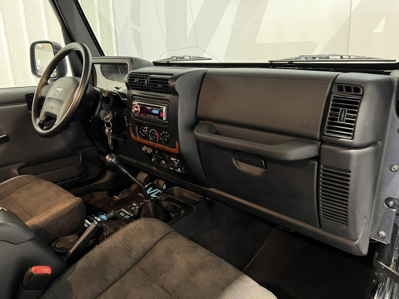 Photo 8 de l'offre de JEEP WRANGLER 2.4L SE à 14990€ chez VL Auto