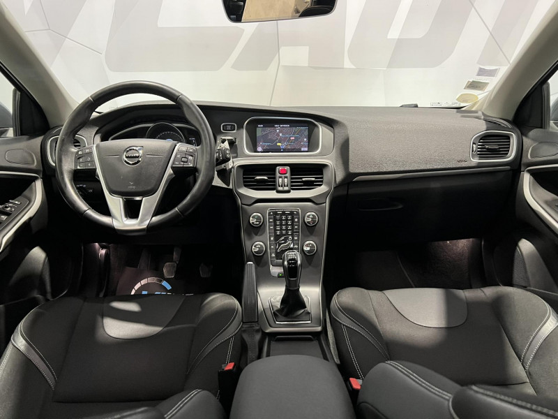 Photo 7 de l'offre de VOLVO V40 D2 120 ch Business à 11490€ chez VL Auto