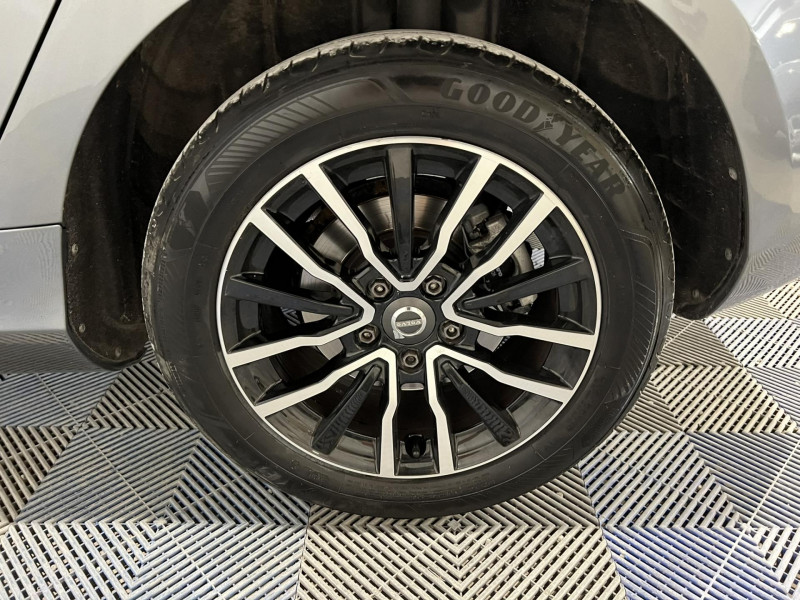 Photo 21 de l'offre de VOLVO V40 D2 120 ch Business à 11490€ chez VL Auto