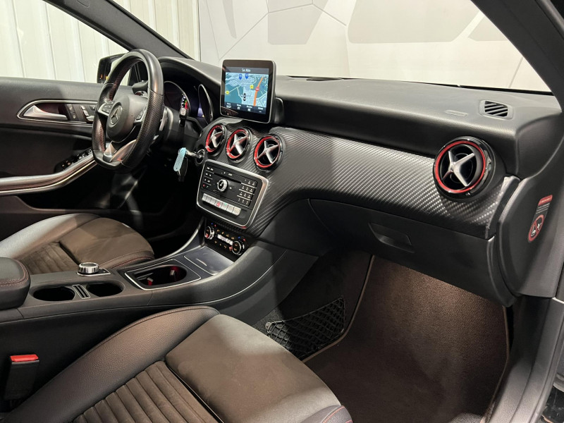 Photo 8 de l'offre de MERCEDES-BENZ CLASSE A 250 Sport 7G-DCT 4-Matic Version Sport à 21990€ chez VL Auto