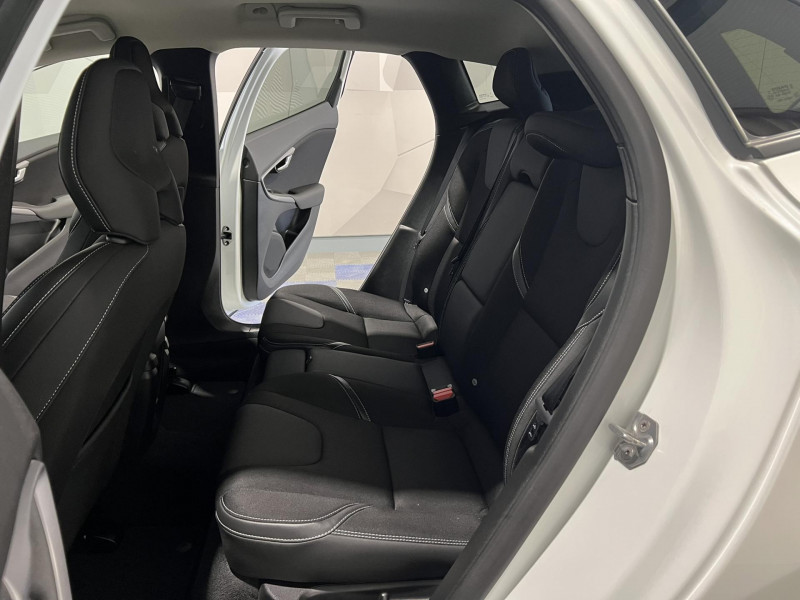 Photo 9 de l'offre de VOLVO V40 D2 AdBlue 120 ch Momentum à 14490€ chez VL Auto
