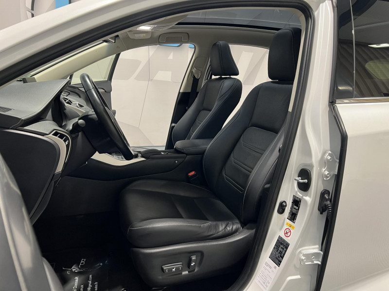 Photo 6 de l'offre de LEXUS NX 300h 2WD E-CVT Luxe à 21990€ chez VL Auto