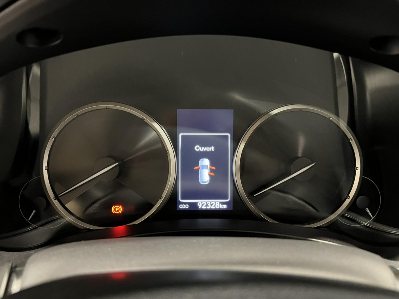 Photo 11 de l'offre de LEXUS NX 300h 2WD E-CVT Luxe à 21990€ chez VL Auto