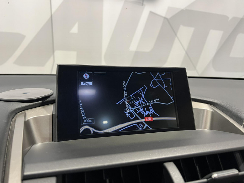 Photo 13 de l'offre de LEXUS NX 300h 2WD E-CVT Luxe à 21990€ chez VL Auto