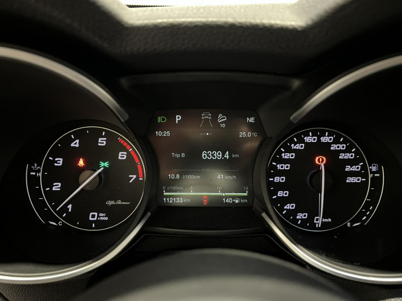 Photo 11 de l'offre de ALFA ROMEO STELVIO 2.0T 200 ch Q4 AT8 Super à 21490€ chez VL Auto