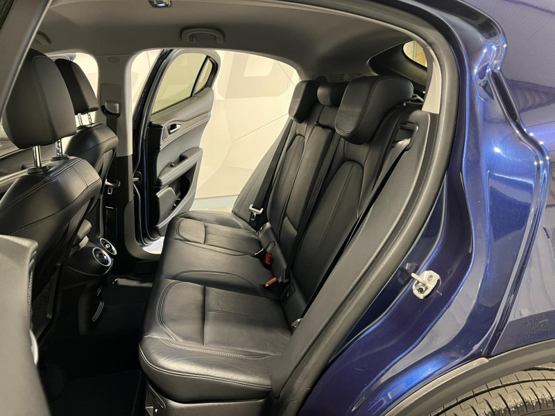 Photo 9 de l'offre de ALFA ROMEO STELVIO 2.0T 200 ch Q4 AT8 Super à 21490€ chez VL Auto