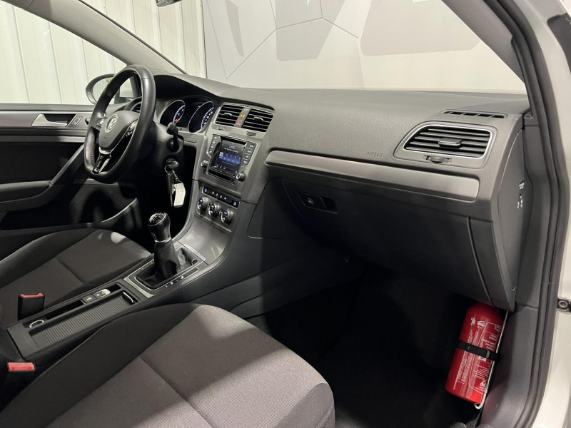 Photo 14 de l'offre de VOLKSWAGEN GOLF 1.2 TSI 105 BlueMotion Technology Trendline à 11990€ chez VL Auto