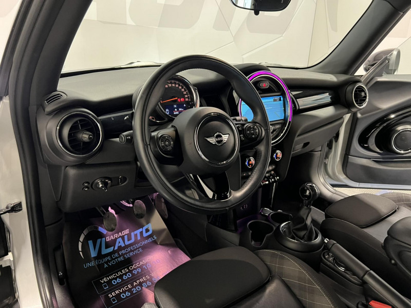 Photo 16 de l'offre de MINI MINI  3 Portes Cooper D 116 ch Chili à 15490€ chez VL Auto