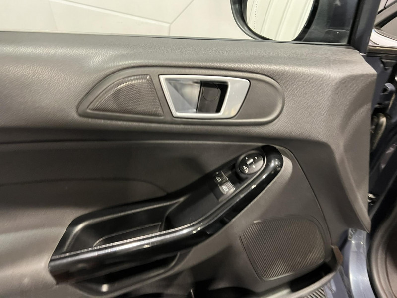 Photo 21 de l'offre de FORD FIESTA 1.0 EcoBoost 100 S&S Titanium à 7990€ chez VL Auto