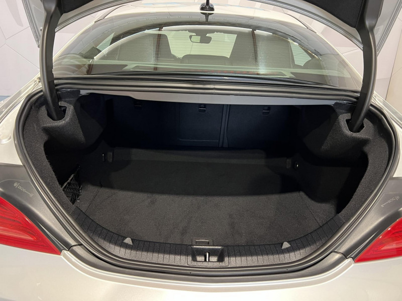 Photo 10 de l'offre de MERCEDES-BENZ CLA  180 CDI Sensation à 15990€ chez VL Auto