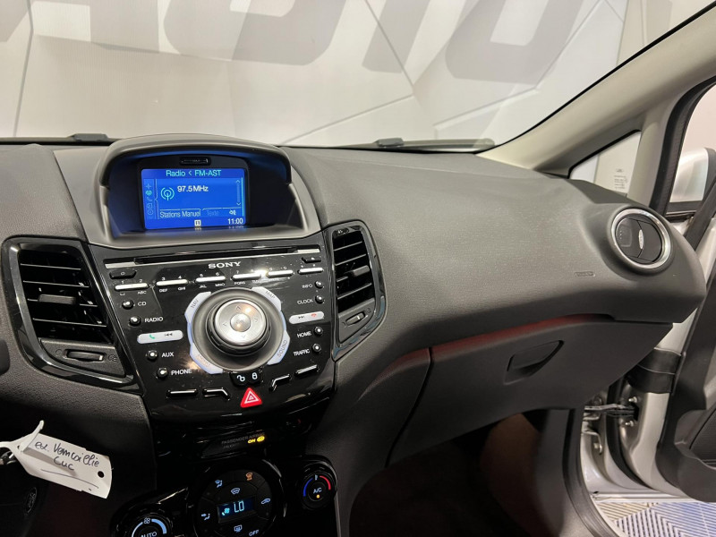 Photo 13 de l'offre de FORD FIESTA 1.0 EcoBoost 100 S&S Titanium à 10990€ chez VL Auto
