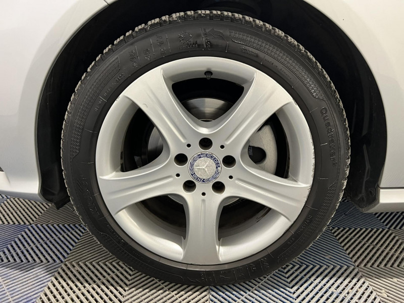 Photo 18 de l'offre de MERCEDES-BENZ CLASSE E 200 CDI Executive BVA à 15990€ chez VL Auto