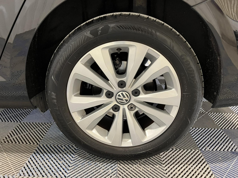 Photo 20 de l'offre de VOLKSWAGEN Golf SW 1.6 TDI 115 BlueMotion Technology DSG7 Confortline Business à 9990€ chez VL Auto