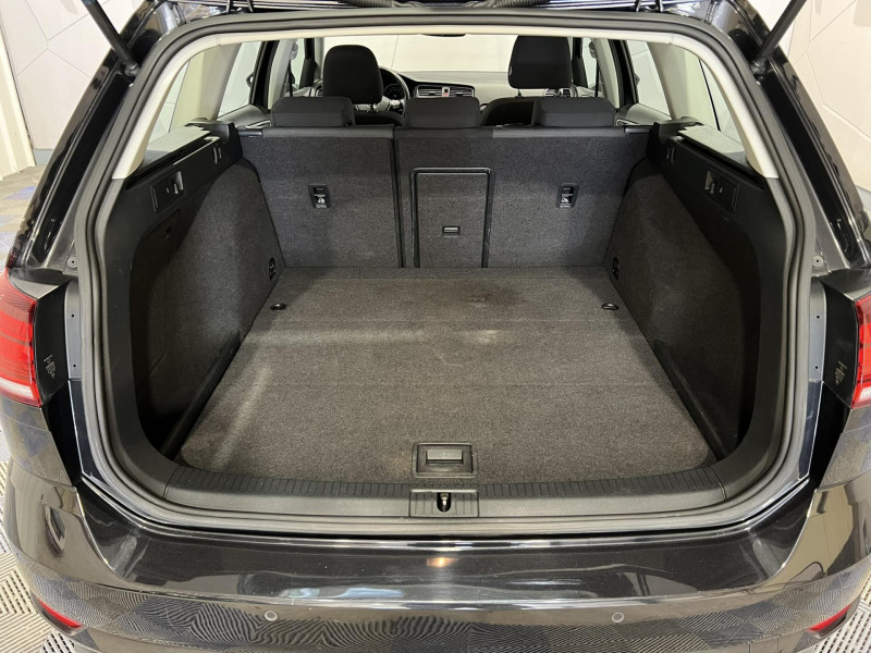 Photo 16 de l'offre de VOLKSWAGEN Golf SW 1.6 TDI 115 BlueMotion Technology DSG7 Confortline Business à 9990€ chez VL Auto
