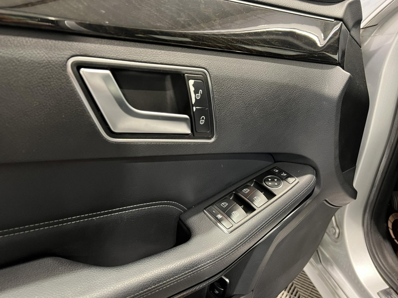 Photo 21 de l'offre de MERCEDES-BENZ CLASSE E 200 CDI Executive BVA à 15990€ chez VL Auto