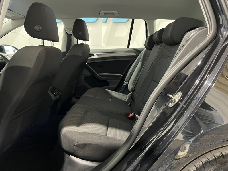 Photo 8 de l'offre de VOLKSWAGEN Golf SW 1.6 TDI 115 BlueMotion Technology DSG7 Confortline Business à 9990€ chez VL Auto