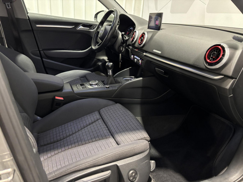 Photo 13 de l'offre de AUDI A3 SPORTBACK 35 TFSI CoD 150 Sport à 18990€ chez VL Auto