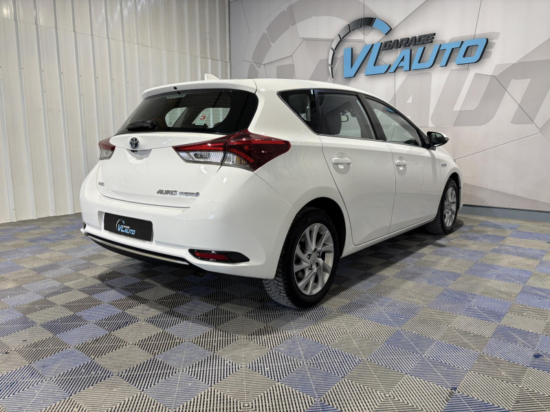 Photo 5 de l'offre de TOYOTA AURIS Hybride 136h Dynamic à 12490€ chez VL Auto