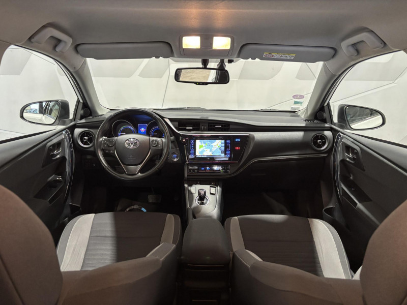 Photo 6 de l'offre de TOYOTA AURIS Hybride 136h Dynamic à 12490€ chez VL Auto