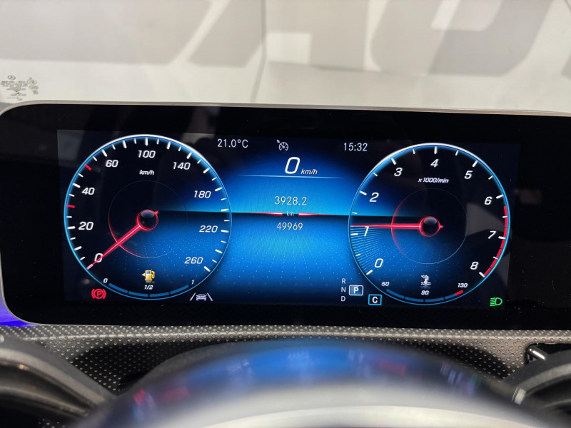 Photo 9 de l'offre de MERCEDES-BENZ CLASSE A 200 7G-DCT AMG Line à 25990€ chez VL Auto