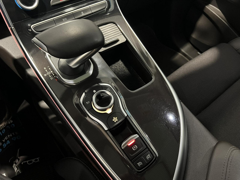 Photo 10 de l'offre de RENAULT ESPACE dCi 160 Energy Twin Turbo Zen EDC 7 Places à 16990€ chez VL Auto
