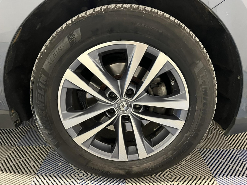 Photo 18 de l'offre de RENAULT ESPACE dCi 160 Energy Twin Turbo Zen EDC 7 Places à 16990€ chez VL Auto
