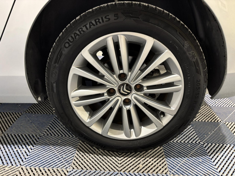 Photo 18 de l'offre de CITROEN C4 HDi 90 Business à 9490€ chez VL Auto