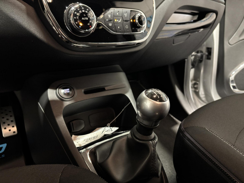 Photo 10 de l'offre de RENAULT CAPTUR TCe 90 Energy Intens à 11490€ chez VL Auto