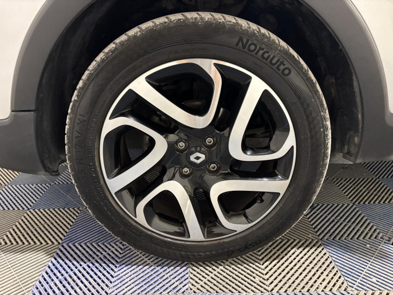 Photo 17 de l'offre de RENAULT CAPTUR TCe 90 Energy Intens à 11490€ chez VL Auto
