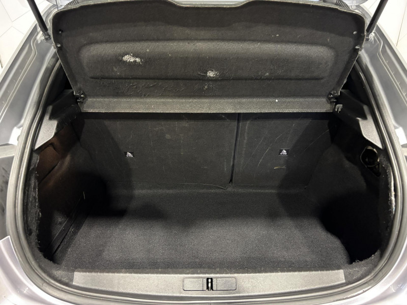 Photo 13 de l'offre de PEUGEOT 208  BlueHDi 100 S&S BVM6 Style à 13990€ chez VL Auto