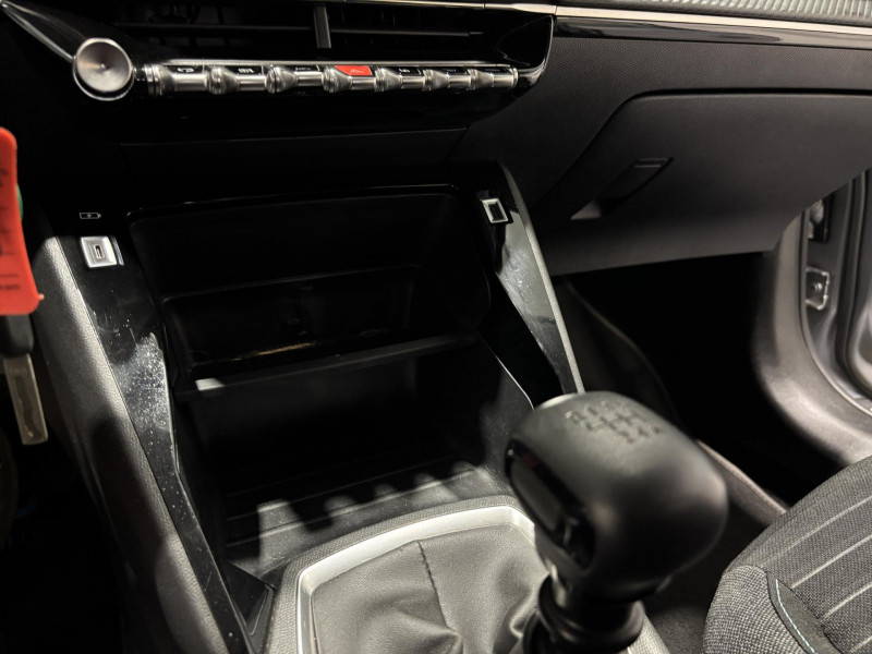 Photo 9 de l'offre de PEUGEOT 208  BlueHDi 100 S&S BVM6 Style à 13990€ chez VL Auto