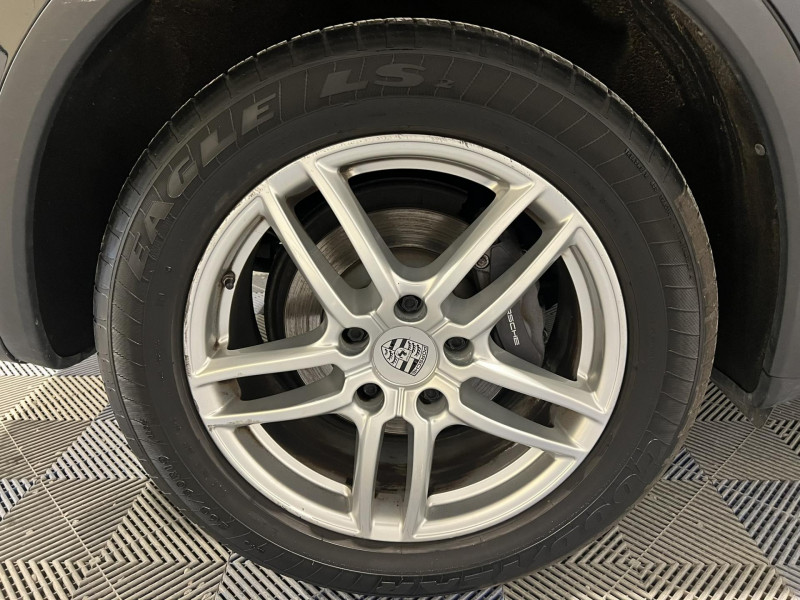 Photo 15 de l'offre de PORSCHE CAYENNE 3.0D V6 262 ch Tiptronic BVA à 34990€ chez VL Auto