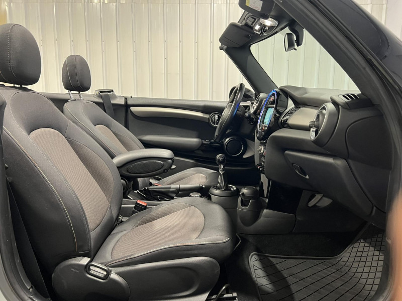 Photo 13 de l'offre de MINI MINI Cabriolet Cooper D 116 ch Chili à 14490€ chez VL Auto