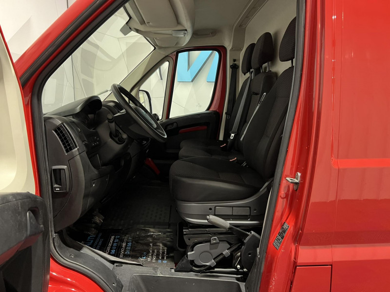Photo 9 de l'offre de CITROEN JUMPER TOLE 30 L2H2 BLUEHDi 120 S&S BVM6 CLUB à 17490€ chez VL Auto
