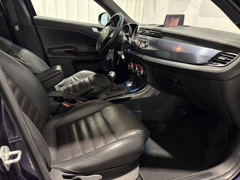 Photo 13 de l'offre de ALFA ROMEO GIULIETTA 1750 TBI 235 ch Quadrifoglio Verde à 11490€ chez VL Auto