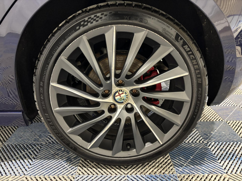 Photo 18 de l'offre de ALFA ROMEO GIULIETTA 1750 TBI 235 ch Quadrifoglio Verde à 11490€ chez VL Auto