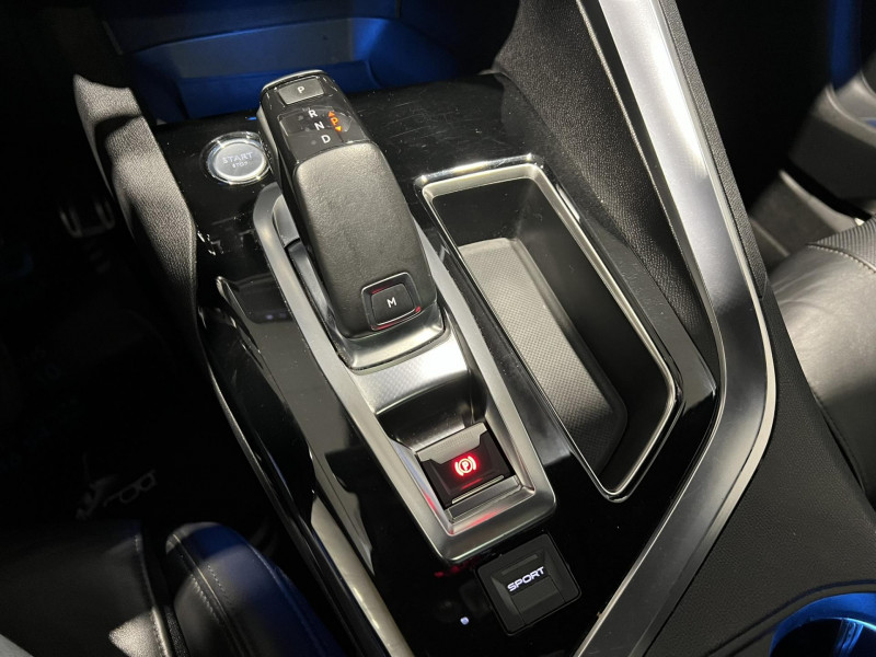 Photo 14 de l'offre de PEUGEOT 5008  BlueHDi 180ch S&S EAT8 GT 7 Places à 23990€ chez VL Auto