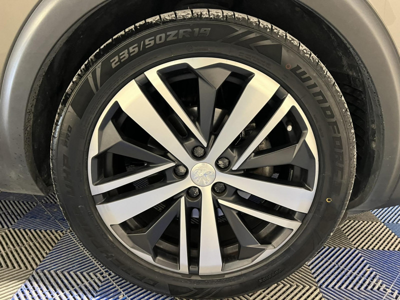 Photo 18 de l'offre de PEUGEOT 5008  BlueHDi 180ch S&S EAT8 GT 7 Places à 23990€ chez VL Auto