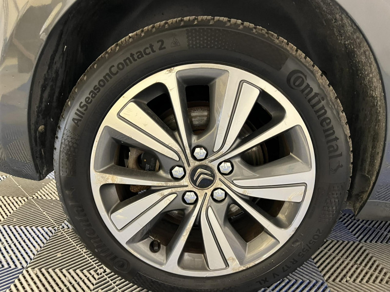 Photo 18 de l'offre de CITROEN GRAND C4 PICASSO THP 165 S&S EAT6 Shine 7 Places à 13490€ chez VL Auto