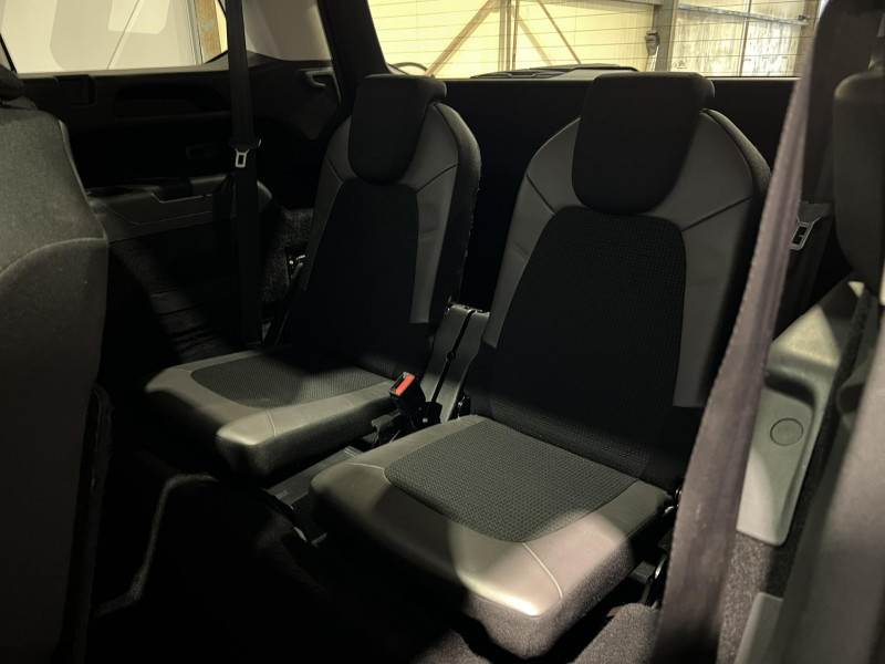 Photo 9 de l'offre de CITROEN GRAND C4 PICASSO THP 165 S&S EAT6 Shine 7 Places à 13490€ chez VL Auto