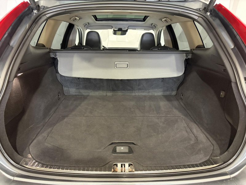 Photo 15 de l'offre de VOLVO XC60  D4 190 ch Signature Edition Geartronic A à 17990€ chez VL Auto
