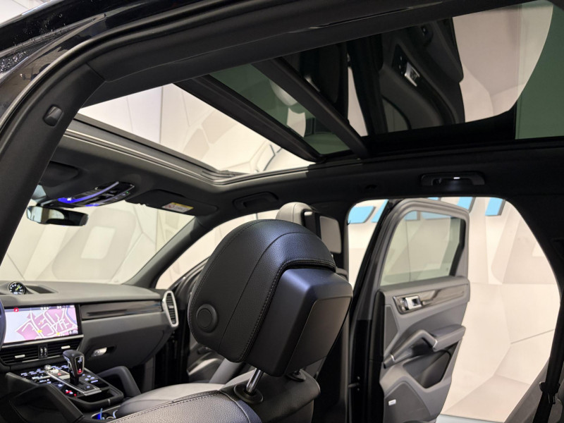 Photo 13 de l'offre de PORSCHE CAYENNE E-Hybrid 3.0 V6 462 ch Tiptronic BVA à 57990€ chez VL Auto
