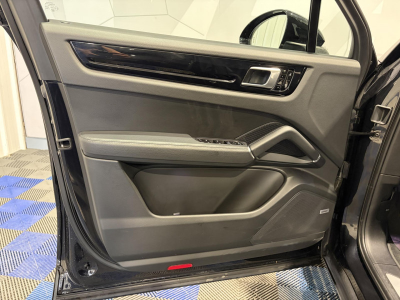 Photo 23 de l'offre de PORSCHE CAYENNE E-Hybrid 3.0 V6 462 ch Tiptronic BVA à 57990€ chez VL Auto