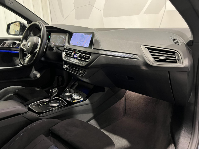 Photo 8 de l'offre de BMW serie 2 gran COUPE M235i xDrive 306 ch BVA8 F44 M Performance Gran Coupe  à 35990€ chez VL Auto