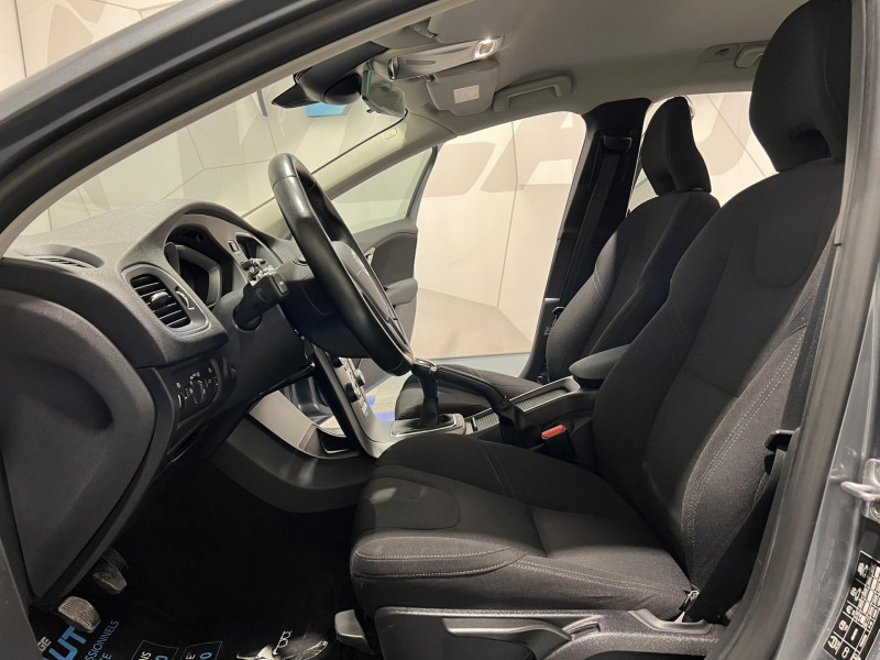 Photo 7 de l'offre de VOLVO V40  D2 120 Kinetic à 10990€ chez VL Auto